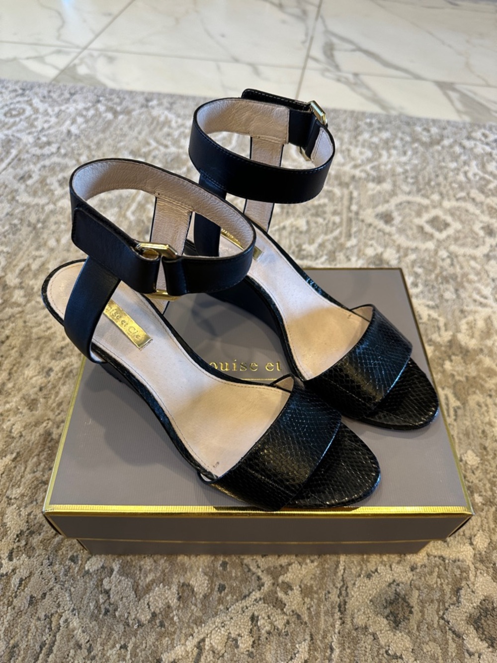 Louise et Cie Black Textured Ankle-Strap Sandals